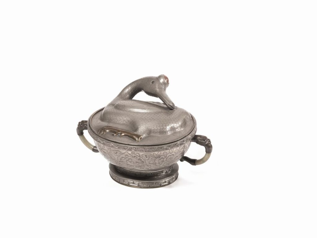 A PEWTER CHAFING DISH, CHINA, QING DYNASTY 19TH-20TH CENTURY